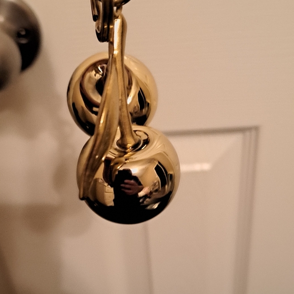 Gold Cherry Keychain NWOT - Picture 3 of 4